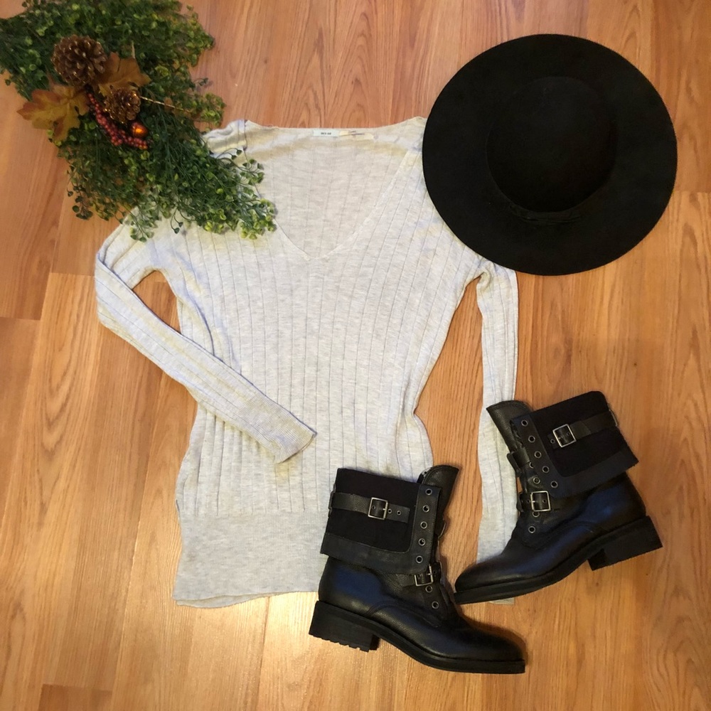 UO ribbed sweater 👽